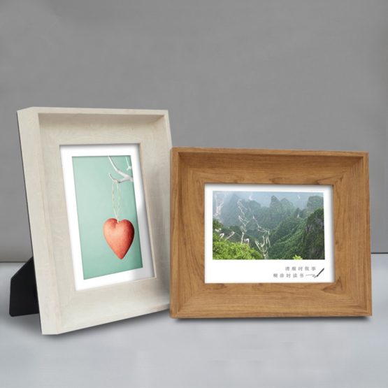 Simple Resin Photo Frame With Wood Grain